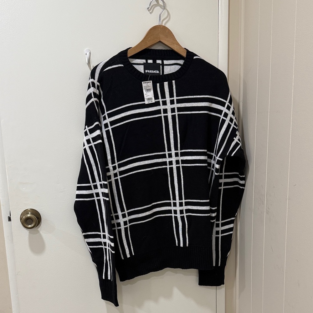 Tilly's Black and White Checkered Crewneck Sweater